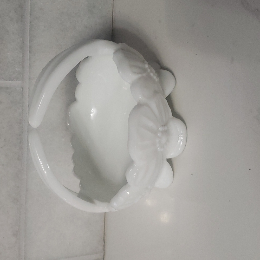 Milk Glass Candy Nut Dish Poppy Basket White Westmoreland Vintage Handled 4 3/4"